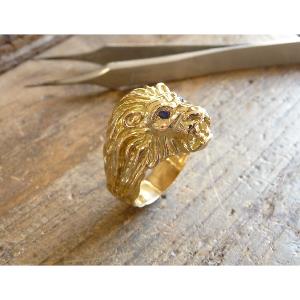 Bague or jaune 9 KT tête de lion Aslan avec saphir