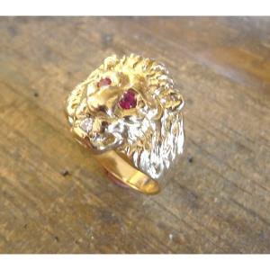 Bague or jaune 9 KT tête de lion Marjan avec rubis et oxyde blanc