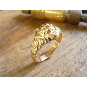 Bague or jaune 9 KT tête de lion Simba avec diamant