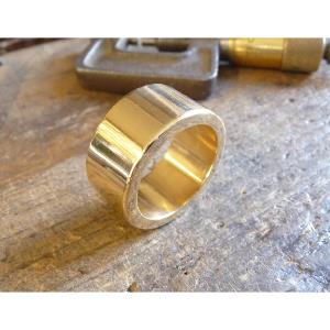 Anneau ruban 6 mm en or jaune 18 KT