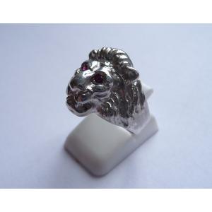 Bague argent tête de lion Marjan yeux rubis