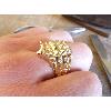 Bague or jaune 9 KT grand hérisson yeux en rubis